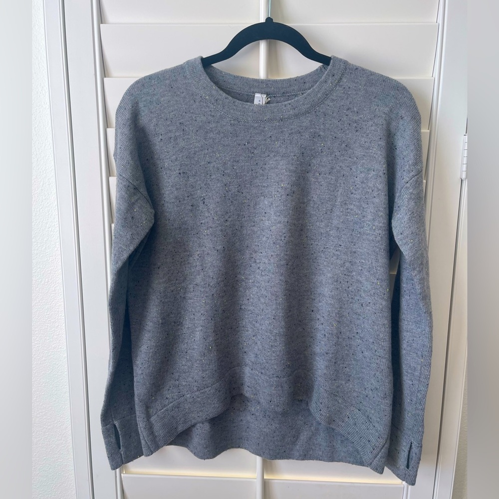 NwoT Lululemon Yogi Crew Sweater in Heathered Medium Grey Sz 6